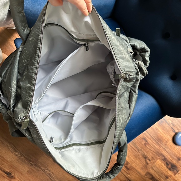 Itzy Ritzy Dream Weekender™ Hospital & Travel Bag -Camo - Picture 4 of 4